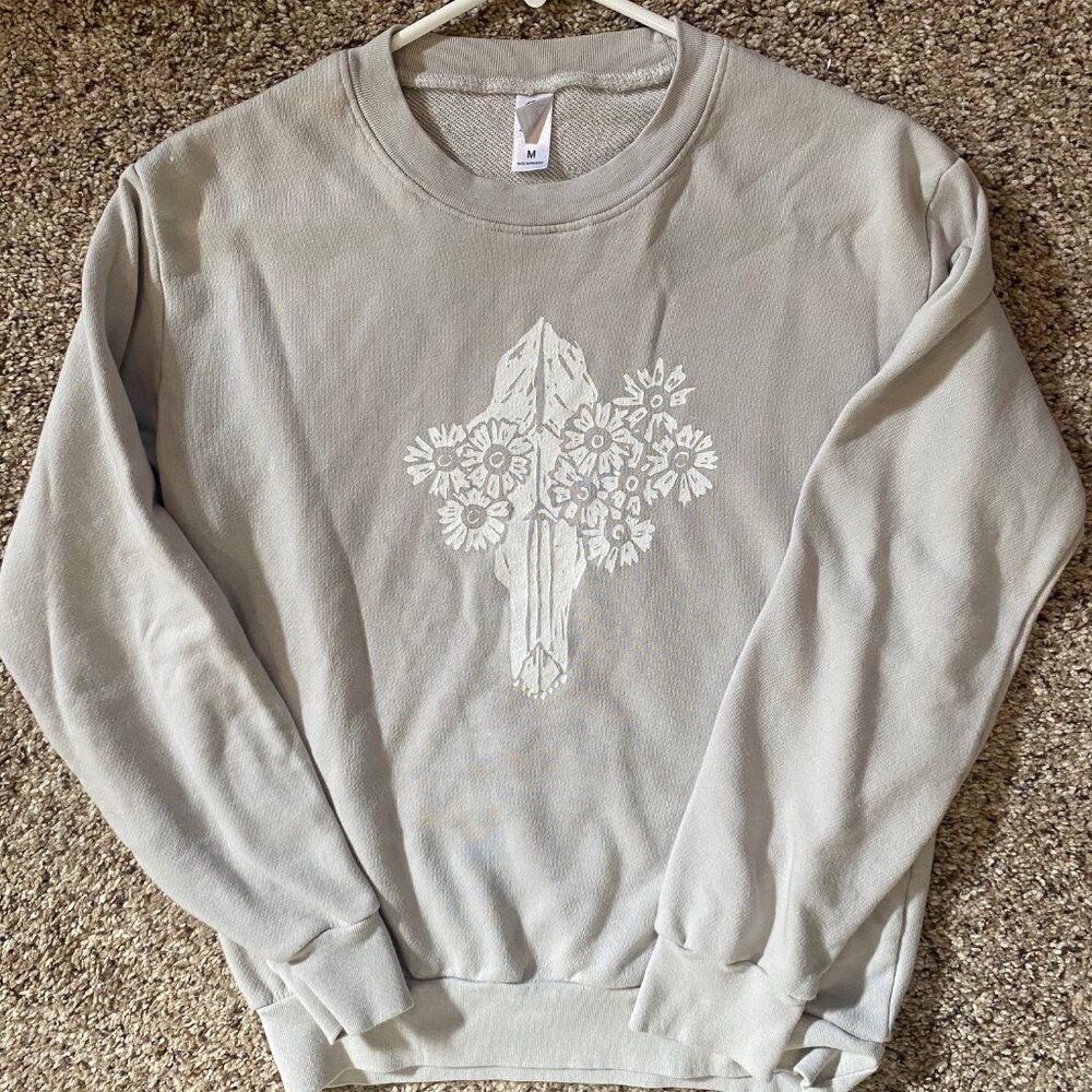 Soft Gray Alternative Sweatshirt - Medium